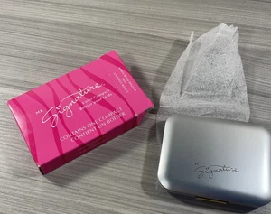 Mary Kay Signature Mirror Makeup Color Compact - #2502 - NEW IN BOX - Picture 1 of 3