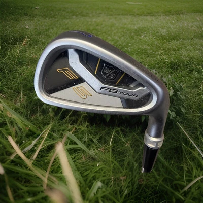 Wilson Staff FG Tour F5 7 Iron  Forge Dynamic Gold S300 37” Golf Club - Image 1 of 4