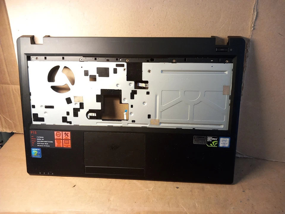 GIGABYTE P15, RTL8723BE TRACKPAD/PALMREST , 6-39-W65R2-010-G - Image 1 of 4