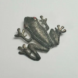 Pewter Frog Brooch Lapel Hat Jacket Pin Red Eyes - Picture 1 of 5