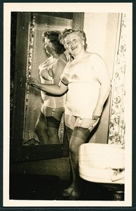 German 1950 Risque FULL FIGURE Busty Beauty LINGERIE Whte Bra Girdle Garter BELT - Picture 1 of 1