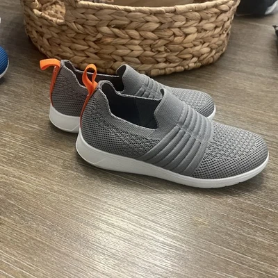 Clark’s Ezra Walk Niños Cloud Steppers Talla 1 1/2 Nuevo Gris Textil. Foto 1 de 4