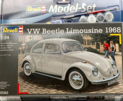 Volkswagen VW Beetle Limousine 68  Plastic Kit Model Set 1:24 Model REVELL - Immagine 1 di 3