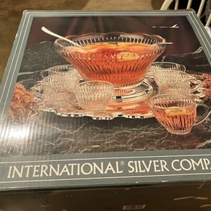 International Silver Co. Crystal Punch Bowl Set w/8 Cups And Tray-Elegant! - Picture 1 of 8