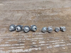 2016 16 15-18 Yamaha YZF-R3 YZFR3 Gas Fuel Petrol Tank Cell Mounting Bolts - Picture 1 of 9