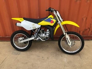SUZUKI RM 85 2009 FRONT BRAKE CALIPER rm85 65 80 yz ds WRECKING BIKE - Picture 1 of 11