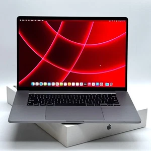 MacBook Pro 16 INCH - 64GB RAM - 2TB SSD - 28 CYCLE - 5500M 8GB - NEWOS SEQUOIA - Afbeelding 1 van 21