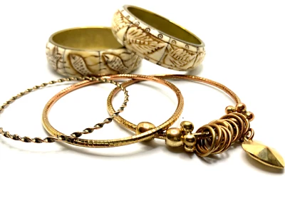 Lote Brazalete Brazalete Grueso Latón Pier One Bone Color Cobre Alex & Ani Brazaletes Foto 1 de 4