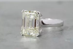 2CT LAB GROWN DIAMOND RING WITH IGI CERTIFICATE - Picture 1 of 4