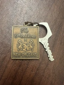 Vintage The Monteleone New Orleans Hotelzimmer Schlüsselanhänger & Schlüssel Metall Messing - Bild 1 von 12