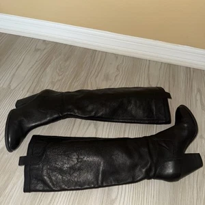 Vince Camuto Braden Boots Knee High Pull On Black Leather Block Heel Size 8M - Picture 1 of 13