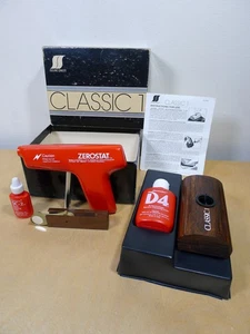 vtg DISCWASHER CLEANING KIT for VINYL RECORDS Zerostat Gun, Brushes D4 & SC-2 - Picture 1 of 9