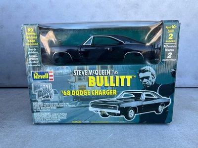 1/24 REVELL BULLITT 1968 DODGE CARGADOR R/T KIT MODELO NEGRO Foto 1 de 4