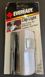 New Old Stock Vintage 1992 EVEREADY Clip Light Flashlight for AA Batteries - Picture 1 of 8