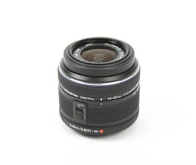 Olympus M.Zuiko Digital 14-42mm f/3.5-5.6 II R Lens (Black) - FAULTY - Image 1 of 4