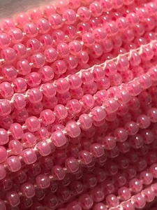 Schöne rosa perlmuttfarbene Perlen mit 3 Strängen zum Aufnähen Kostüme Basteln Puppenkleidung - Bild 1 von 12