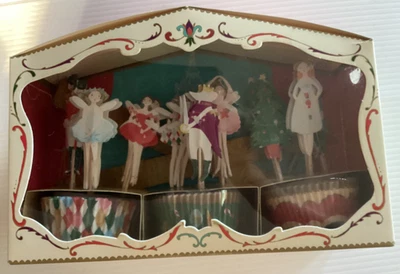 KIT DE CUPCAKES CASCANUECES Meri Forros/Estuches y Toppers/Elecciones (36 CADA UNO) ¡Sellado! Foto 1 de 4