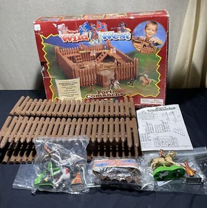 Britains Fort Comanche Playset Wild West Cowboys Indians Vintage Toys 90s - Picture 1 of 20