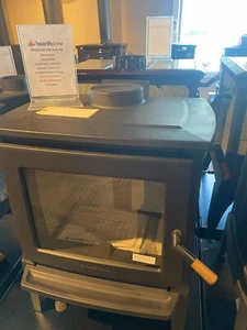 Hearthstone Green Mountain 40 Wood stove Matte Black - Picture 1 of 3