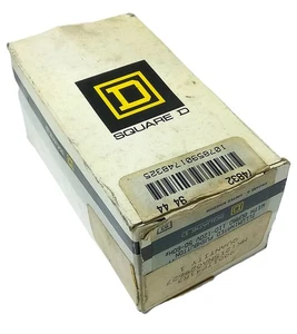 Square D 9001-TP-41 R3 110-120 V AC Red Illuminated Pushbutton - Picture 1 of 5