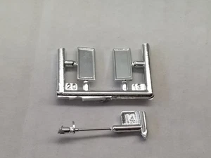 56 Chevy Del Ray Nummernschilder & Antennen aus Revell 1:25 Modellbausatz 1956 - Bild 1 von 9