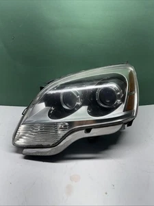 2007-2009 GMC Acadia Driver Left Headlight 696440 OEM - Picture 1 of 8