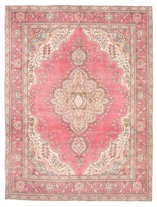 Vintage Hand-Knotted Area Rug 7'11" x 10'7" Traditional Wool Carpet - Picture 1 of 9