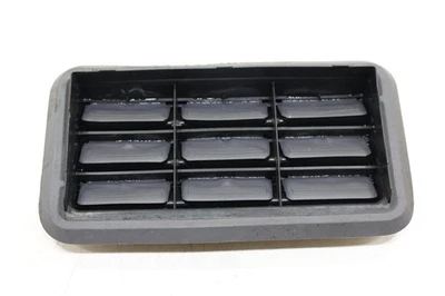 Dodge Charger 2011-2023 cuarto trasero derecho presión aire ventilación rejilla OEM Foto 1 de 4