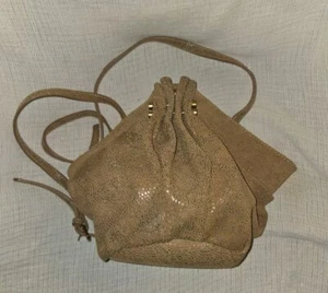 SHARIF Leather Bucket Dumpling Style Handbag Cross Body Shoulder Bag Tan Nude - Picture 1 of 19