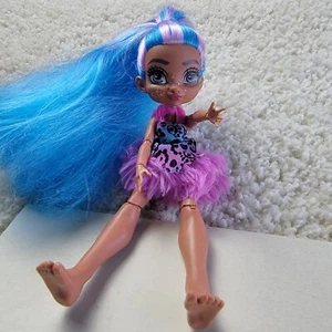 Cave Club Tella Doll (8 - 10-Inch) Prehistoric Fashion Mattel GNM11 2020 - Picture 1 of 12