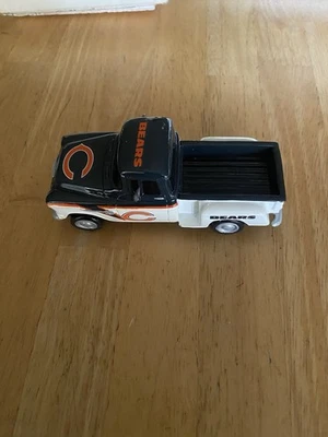 Hamilton Winning strategy Chicago Bears Chevy Pick-Up #0251 New In Box - Image 1 of 4
