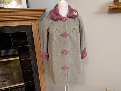 Bitty Buttons Girls Coat Handmade in Minnesota Gray & Mauve Flower Size 8 - Image 1 of 4