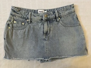 Princess Polly Jean Skort Shorts Skirt Light Wash Denim Size 2 - Picture 1 of 11