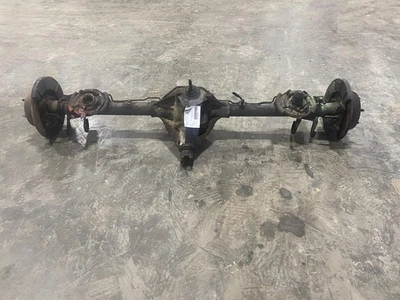 1999-2004 Jeep Grand Cherokee 3.55 Ratio Rear Axle Assembly Spicer 35 W/157K - Image 1 of 4