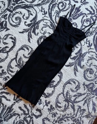 Vestido lápiz vintage años 90 Dolce & Gabbana mujer corsé de alambre negro longitud midi Foto 1 de 4
