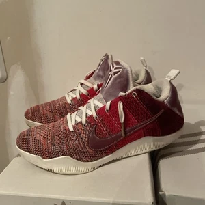 Nike Kobe 11 Elite Low 4KB Red Horse Flyknit Basketball 824463-606 Mens Size 9 - Picture 1 of 7