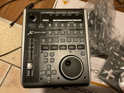 Superficie di Controllo Midi Behringer Xtouch One in perfetto stato - Immagine 1 di 3