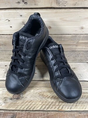 Adidas NEO Etiqueta Negro Estrellas y Números Talla 4.5 Zapatos Plantillas Estampadas Tenis Foto 1 de 4