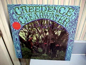 CREEDENCE CLEARWATER REVIVAL - SELBSTBETITELT - EX/NM VINYL & EX AUDIO & EX COVER - Bild 1 von 6
