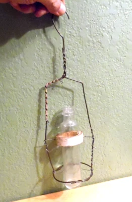 ANTIGUA TRAMPA PRIMITIVA PARA AVISPAS MOSCAS COLGANTES DE GRANJA #1 Foto 1 de 3