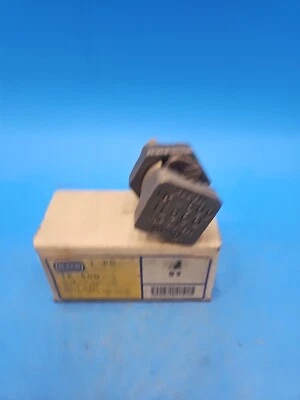 Ilsco IK-500, Mechanical Split Bolt Connector.  - Image 1 of 4