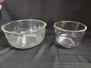 Vintage Set of 2 Glass Mixing Bowls for Oster Regency Kitchen Center Replacement - Picture 1 of 6