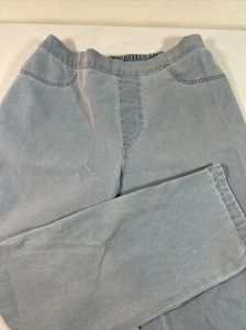 Isaac Mizrahi Size 2 Petite Bleached Indigo Denim Pull On Pants Curved Hem - Picture 1 of 6