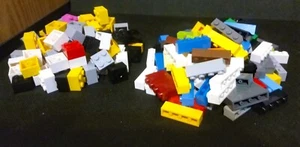 200 Lego Genuino 1 X 4 y 2 X 2 Ladrillos 100 Cada Mezclado Colores Buena Calidad - Imagen 1 de 4