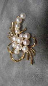 Broche vintage Mikimoto con 13 perlas Akoya cinta remolino oro 14K broche prendedor - Imagen 1 de 11