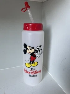 NUEVO De colección Walt Disney Parks Mickey Mouse Botella de Agua Estudios - RETRO - Imagen 1 de 4