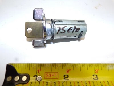 Cadillac Seville Fleetwood Deville 1975? Cilindro de bloqueo de encendido con llave Foto 1 de 4