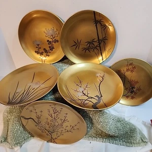 Vintage Japanese Aizu Lacquerware Plates – Gold with Seasonal Florals – Set of 6 - Picture 1 of 10