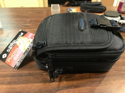 Samsonite Black Small 5 Pocket Camera Bag w/Strap 805           BK New With Tags - Image 1 of 4