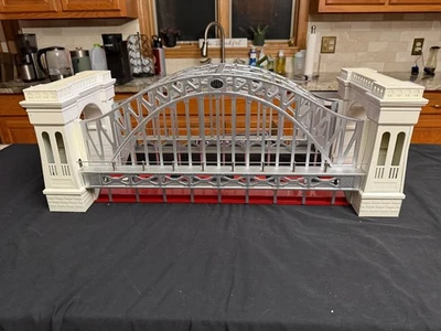 Puente Hellgate MTH Tinplate Traditions 10-1016 blanco y rojo como nuevo en la caja Foto 1 de 4